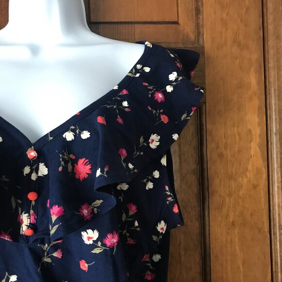 NWT St. John's Bay Navy Blue w/Pink & Ivory Flowers Sleeveless Top X-Large - Picture 6 of 11